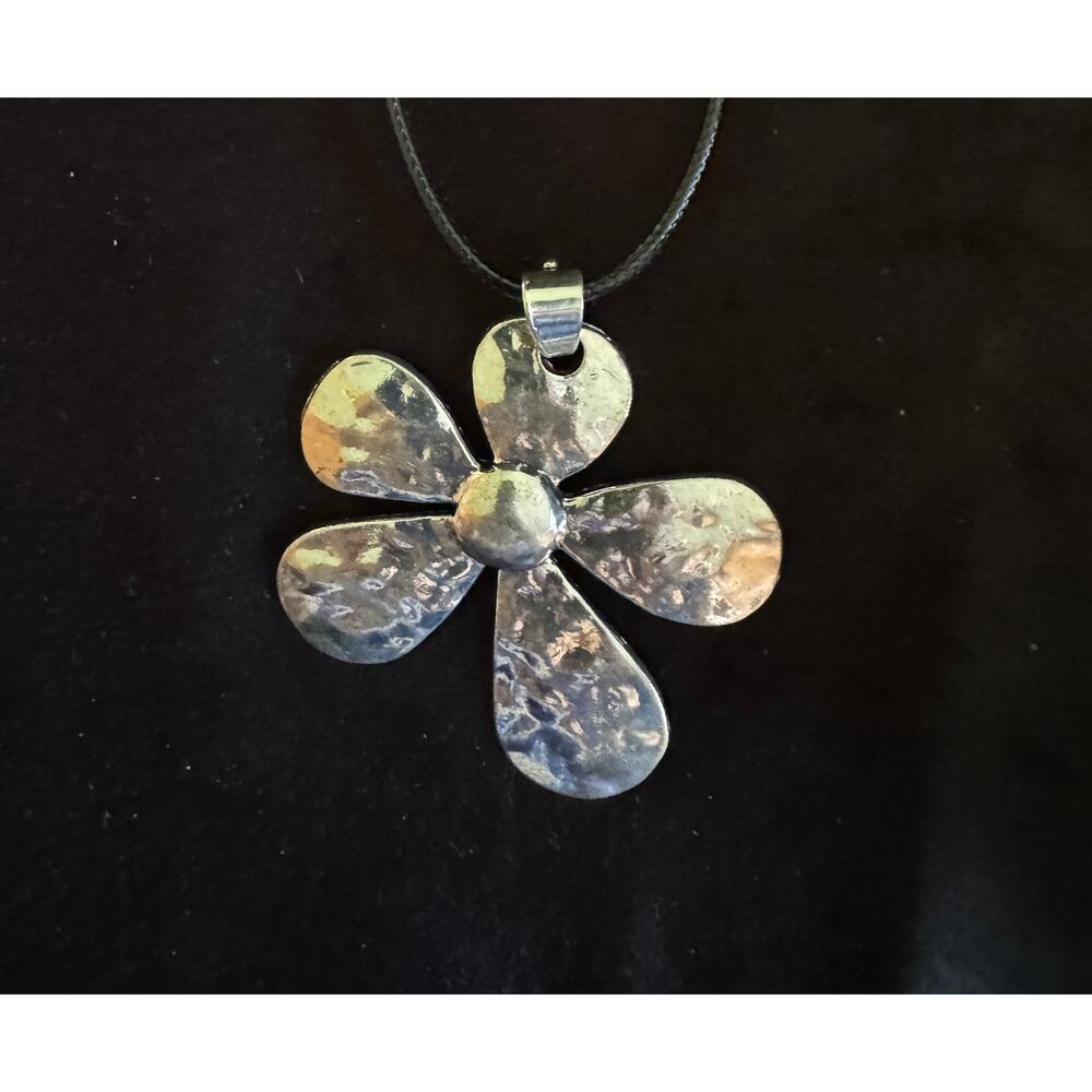 New Silver Tone Flower Pendant Necklace Black Cord Boho Floral 28” N266